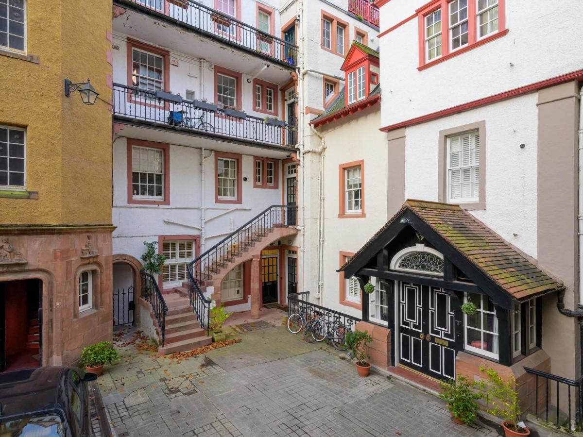 Pass The Keys Historic Ramsay Garden Apt With Balcony Views Edinburgh Exterior photo