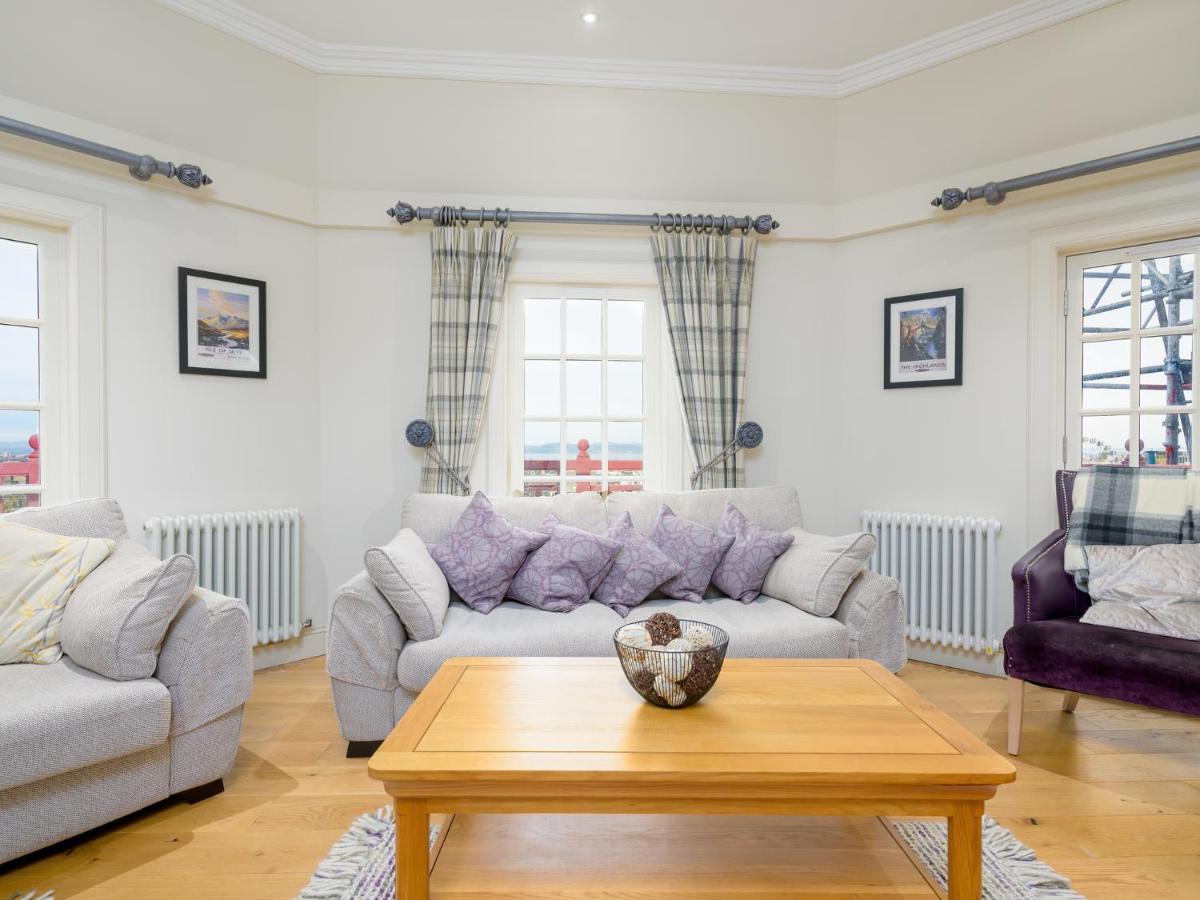 Pass The Keys Historic Ramsay Garden Apt With Balcony Views Edinburgh Exterior photo